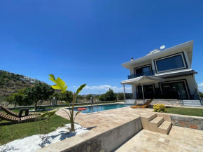 Villalakehouse